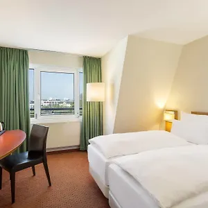 Hotell Nh Ost, Berlin